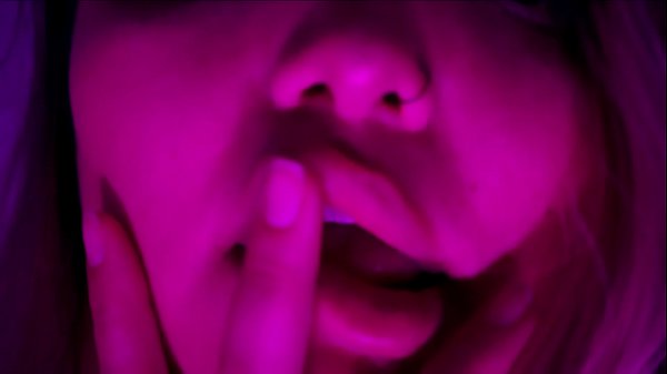 Nonton A Latin Sexy Girl Making A Masturbations Instructional More Intense And Sexy thumbnail