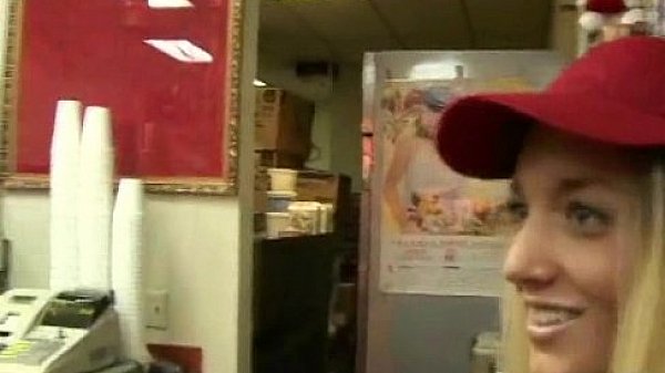 Hooker Gets Payed And Tape For Sex 6 thumbnail