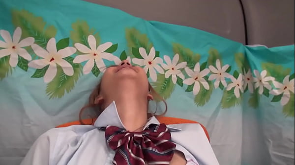 街で見つけたjkをゲームに誘う。国旗を10分暗記し、国名を全部言えたら10万円！金髪巨乳ギャルのナオをゲットし、ゲーム開始。暗記中に電マとバイブの邪魔が入り、なかなか覚えられない！暗記タイム終了し、いざ本番！ thumbnail