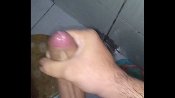 Punheta No Chuveiro thumbnail