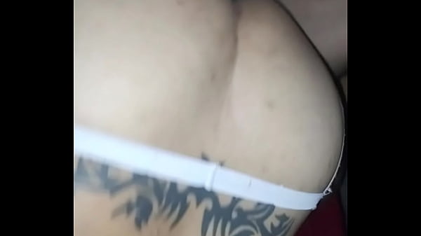 Dos Polic&iacute;as Me Cogen A Pelo thumbnail