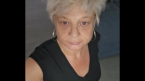 Nonton Coucou Mon Ch&eacute;ri Tu Me Rejoint thumbnail