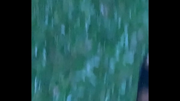 Nonton Em P&uacute;blico Apenas S&oacute; Saia thumbnail