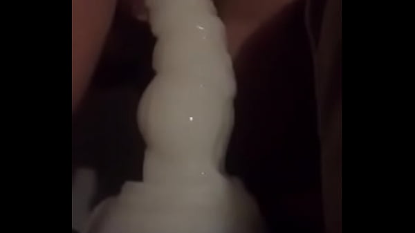 Juguete blanco.