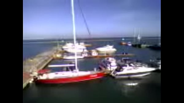 Nonton Fishbone thumbnail