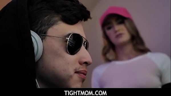 Teen Stepsister Kenzie Madison Sex With Stepbrother Juan "el Caballo" Loco While He Plays Video Games thumbnail