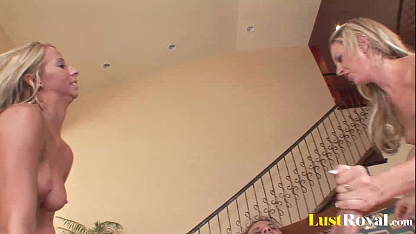 Play MP4 - Ashley Jensen and Bree Barnett love sharing everything