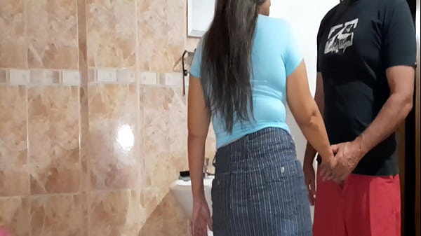 Stepdad Spies On His Daughter While He Is In The Bathroom And They End Up Fucking thumbnail