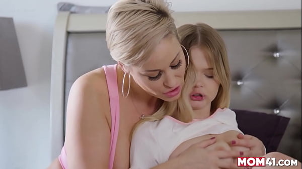 une tutrice lesbienne baise son &eacute;l&egrave;ve de 18 ans mom41 
