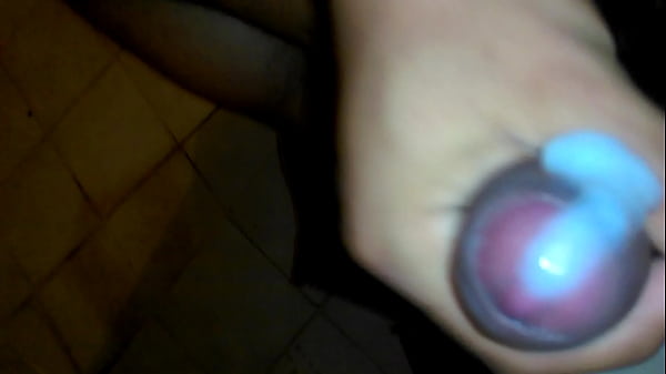 Me Siento Caliente, Alguien Me Ayuda? thumbnail