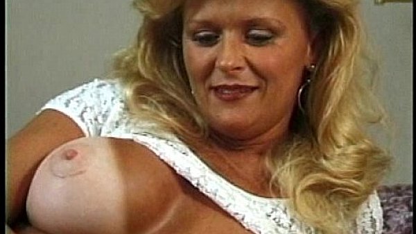 Blond milf with funky fetish 