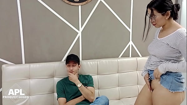 Por Ser Un Chico Aplicado En Mis Notas, La Muy Cachonda De Mi Madrastra Me Regalas Sus Grandes Tetas - Parte 1- Porno En Espa&ntilde;ol thumbnail