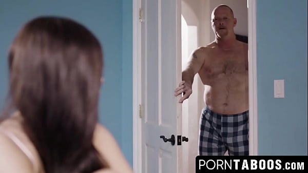 Naughty Stepdaughter Jojo Kiss Seduced By Her Wild Tattooed Stepdad Dick Chibbles And Sucked His Dick Before Reverse Cowgirl Hard Dick Riding. thumbnail