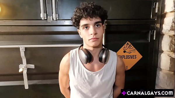 Quick Money! Cash Paid Immediately For Models thumbnail