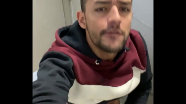 Troca Troca O Seguran&ccedil;a Do Shopping No Wc. thumbnail