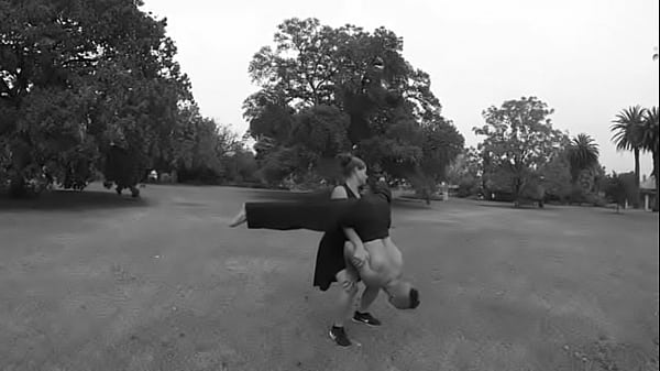 Nonton Woman Should Be The Base In Acrobatics thumbnail