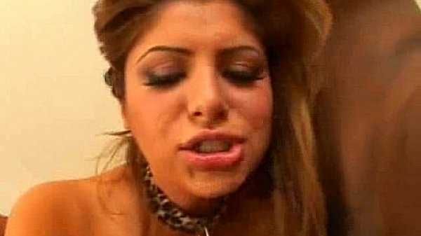 Nonton Teen Obeys Her Masters thumbnail