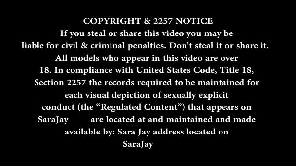 Nonton Lesbians & Bubble Bath! Kiara Edwards & Sara Jay Kiss & Fuck! thumbnail