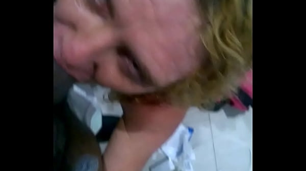 Nonton The Cock Devouring Wicked Witch Of Oz Is A Toothless Gummy Hag thumbnail