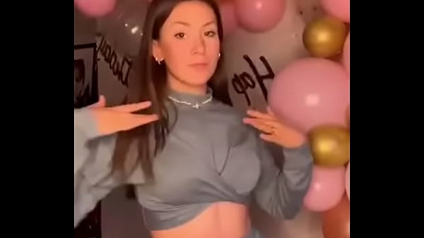 Girl Dancing thumbnail