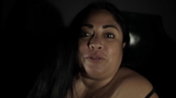 Nonton Contestando Preguntas Hot thumbnail