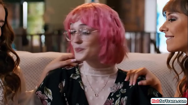 Angel N Devil Decide To Have A Sexduel To Win Over Ts Claire Tenebrarum.the Small Tits Shemale Is Deepthroated And Rimmed.the Tgirl Gets A Footjob thumbnail