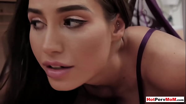 Stucked Cougar Fucked By Her Horny Stepson thumbnail