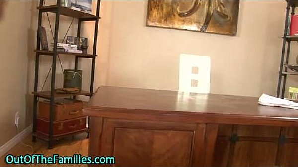 Nonton Real Stepdaugher Fucks thumbnail