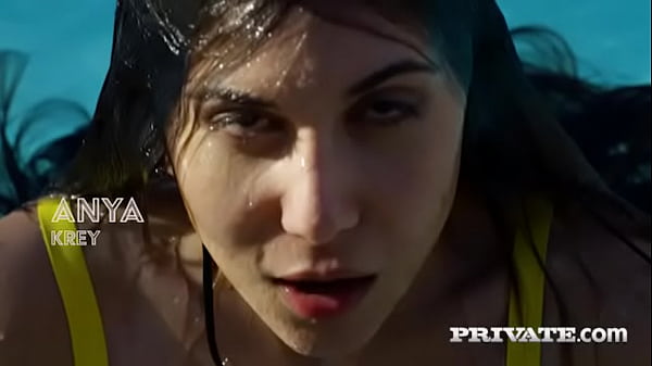 Orgy In The Pool thumbnail