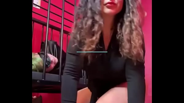 Nonton Admira El F&iacute;sico De D&oacute;mina Gina thumbnail