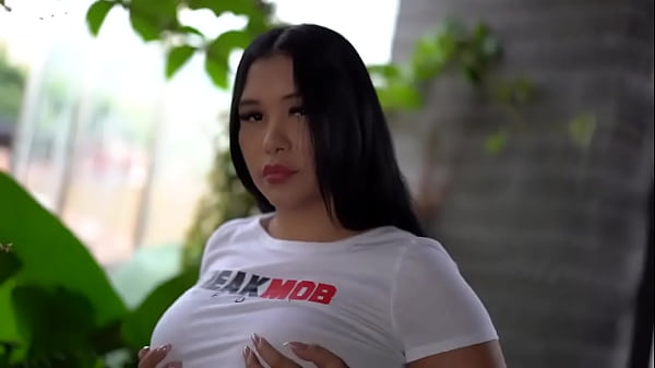 Nonton Brand New Baddie ??? thumbnail