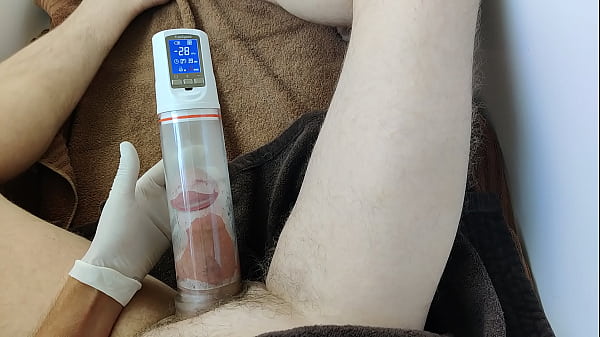 Making my small cock big with a penis pump 