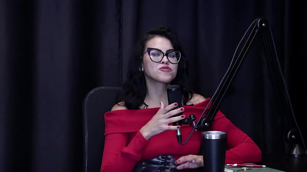 Nonton Falou Dos Novos Projetos, Tem Fetiche De Sexo Anal, O Marido &eacute; Um Faz Tudo, E A Diferen&ccedil;a Entre Os Porn&ocirc;s... - Bruna Ferrari (watch On: Sheer/red) thumbnail