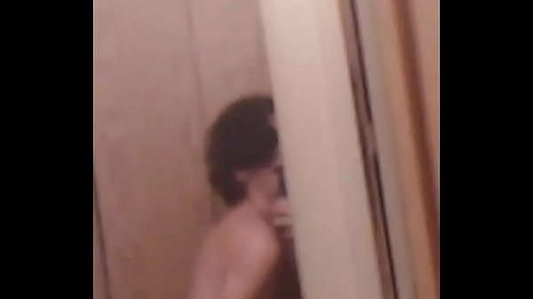 Amateur Twink Rides His Huge Dildo thumbnail