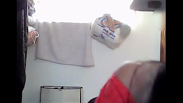 Marido Esconde C&acirc;mera E Pega Esposa Transando Outro. thumbnail