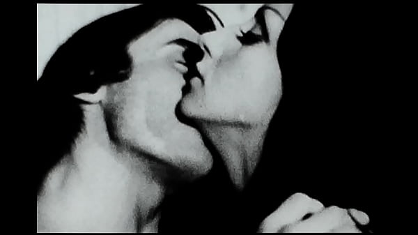 Roxanne Has An Affair With The Photographer thumbnail