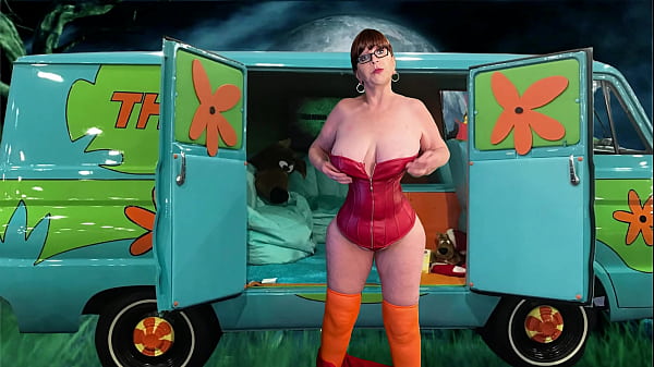 Mature Scooby Doo Velma Cosplay With Pussy Licking, Fucking & Creampie thumbnail