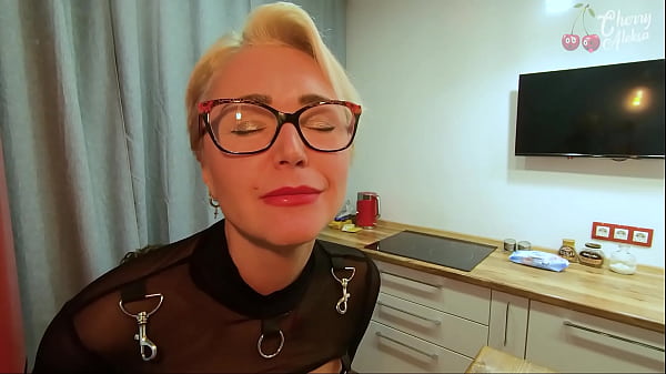 Nonton Milf In Stockings Is Fucked By A Neighbor On A Bar Stool thumbnail