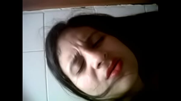 Colombiana Margaret Se Penetra El Culito 3 thumbnail