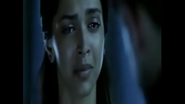 Nonton Deepika Hot Kiss thumbnail