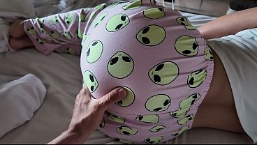 My stepfather knows how to have morning sex the right way