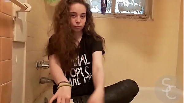 Nonton Sexualcontent Getting Taboo In The Bath thumbnail