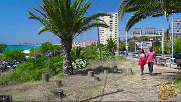 Nonton Lusty Kira Queen Blows Her Lover&rsquo;s Cock During Trip! thumbnail