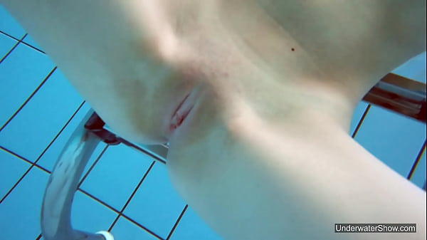 Pool Babe Milana Voda Hot Nudist thumbnail