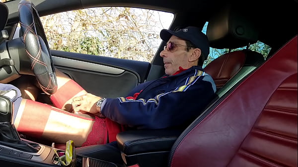 Older Male In Gay Area For Men To See thumbnail