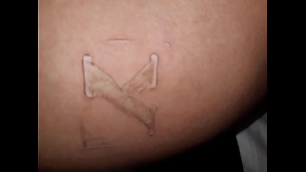 Nonton Branding - Marca&ccedil;&atilde;o A Ferro Que Toda Masoquista Ama thumbnail