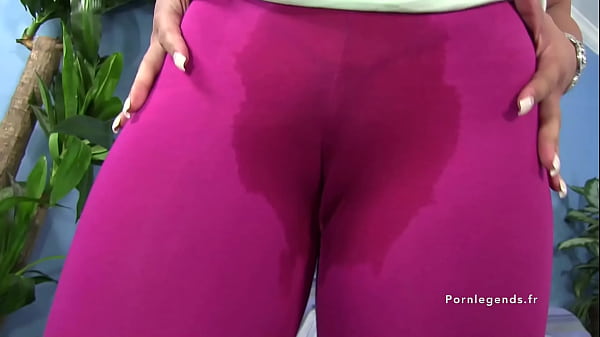 Nonton Sarah Vandella Is Ready To Take Dick And Swallow Loads thumbnail