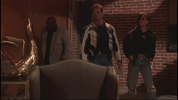 Nonton Flash - April thumbnail