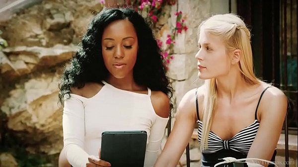 Noe sucking Sweet Cat&rsquo;s stiff nipples and kissing her 