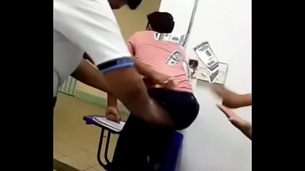 Tremenda cogida en clase de mate